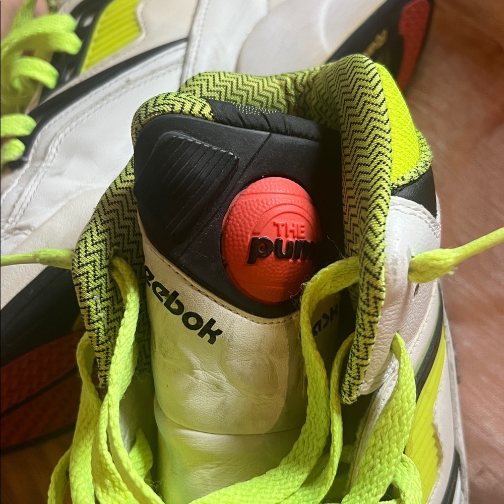 Reebok Twilight Zone High-Top Sneakers - Picture 4 of 6